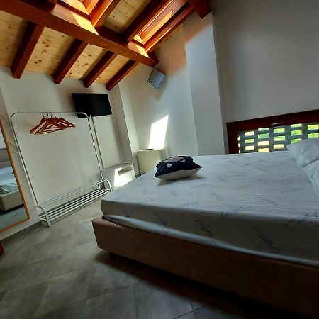 Agriturismo Azienda Agricola Ferrari M.Rita Pozza Buitenkant foto